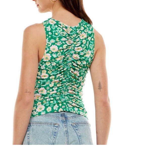 WAYF Main Squeeze Ruched Tank - Picture 3 of 8